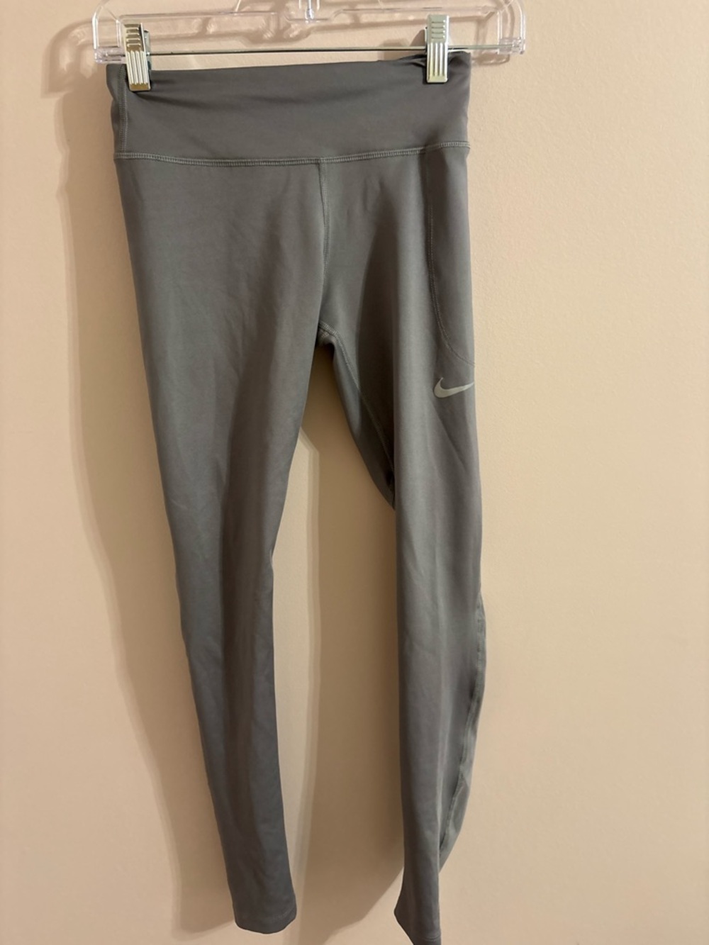 Nike Gray High-Waist Swoosh Leggings